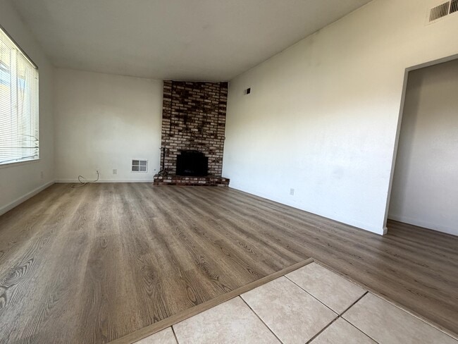 Building Photo - 951 Sloat Dr