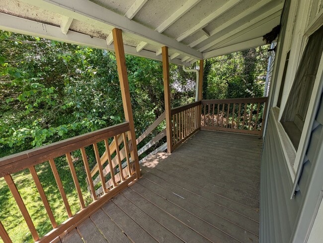 Building Photo - Downtown Concord Duplex Available Now