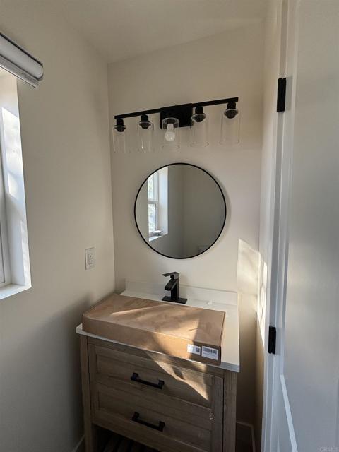 Building Photo - 305 Hathway Ave