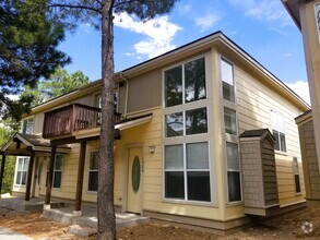 Building Photo - Westside 4 Bed, 2.75 Bath Townhouse w/Gara...