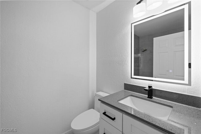 Building Photo - 6322 Royal Woods Dr