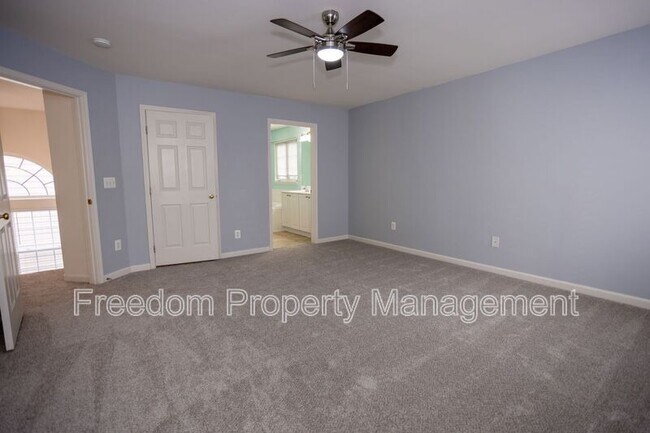 Building Photo - 6004 Abernethy Ln