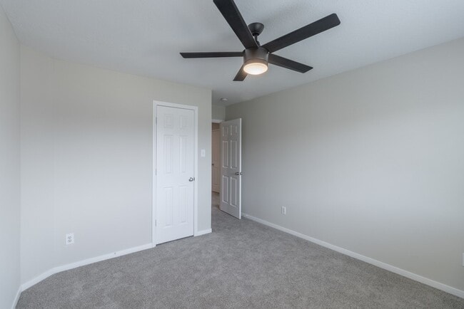 Building Photo - 13619 Northpointe Ridge Ln