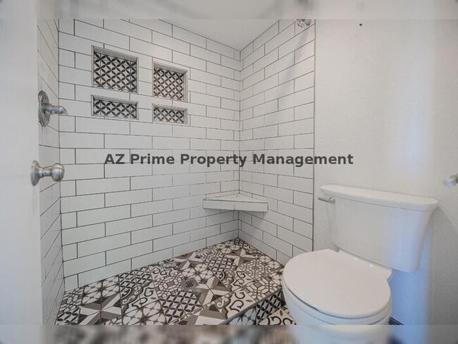 Building Photo - 8625 E Belleview Pl