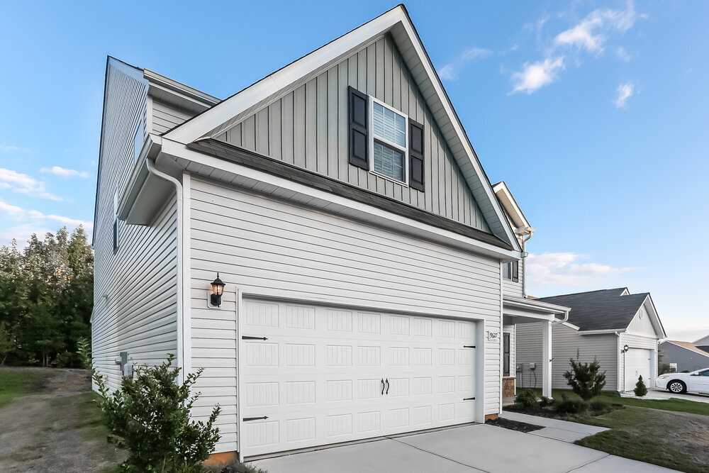Building Photo - 9627 Weikert Rd