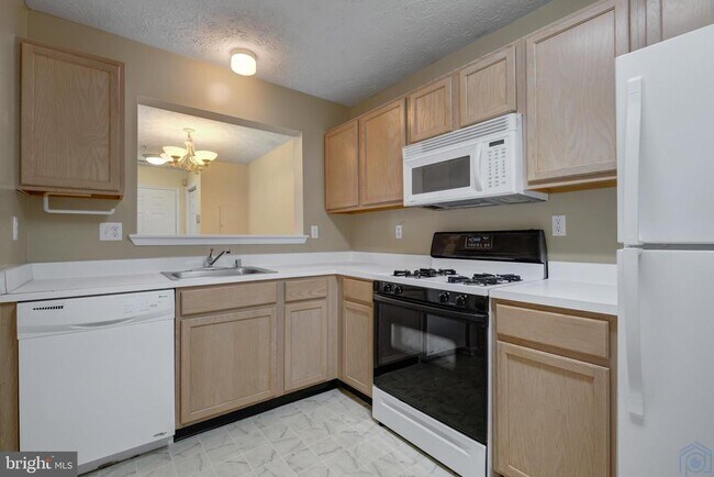 Building Photo - 50 Amberstone Ct