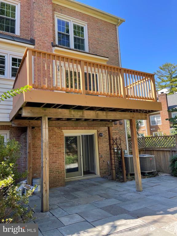 Building Photo - 9715 Whitley Park Pl