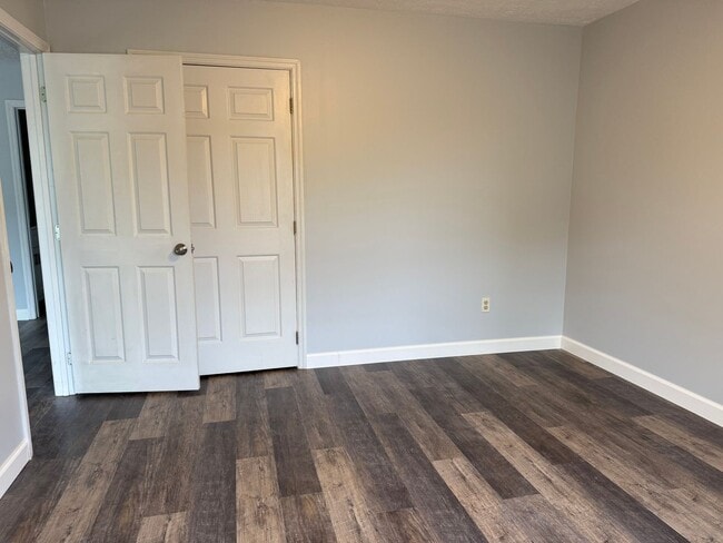 Building Photo - Charming 2 Bedroom, 1 Bath Duplex in Maryv...