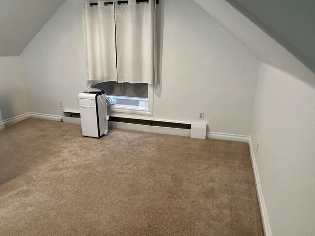 Building Photo - 5015 N Territorial Rd