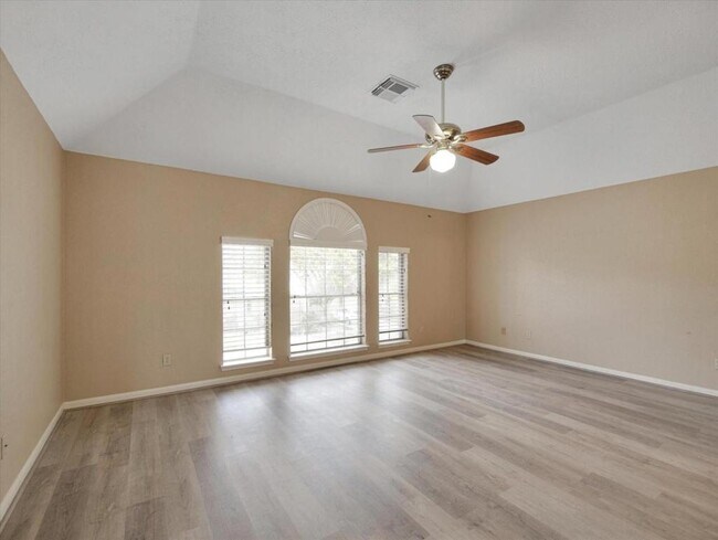 Building Photo - 16423 Ash Point Ln