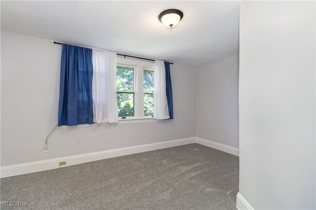Building Photo - 2084 Wascana Ave