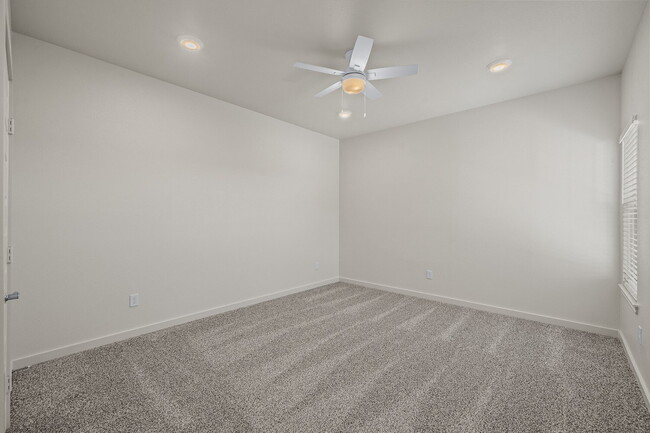 Building Photo - Beautiful townhomes in Frenship ISD!