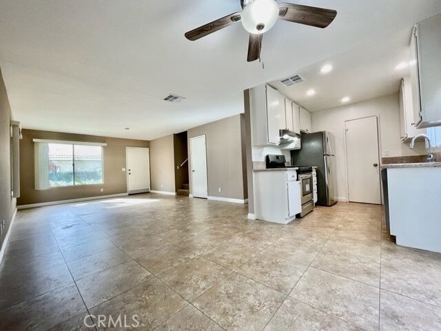 Building Photo - 74614 Driftwood Dr