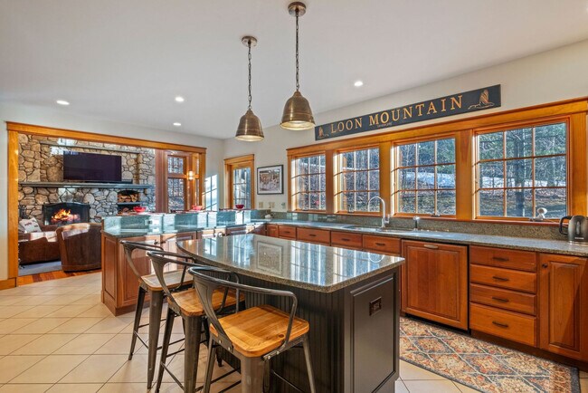 Building Photo - 20 Yellow Birch Cir