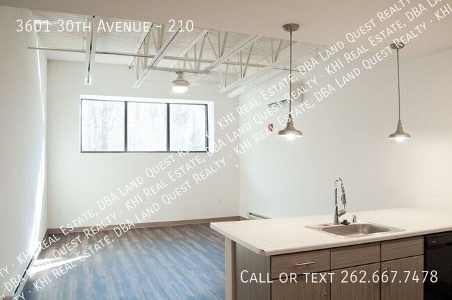 Building Photo - 3601 30th Ave