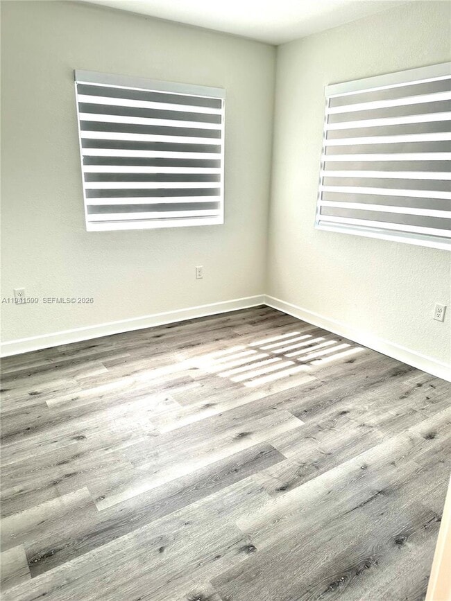 Building Photo - 2418 SE 10th St