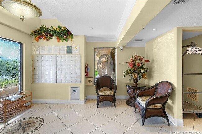 Building Photo - 10200 S Ocean Dr