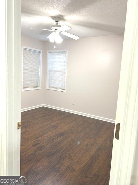 Building Photo - 305 Carriage Chase