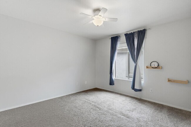 Building Photo - 6843 S 26th St