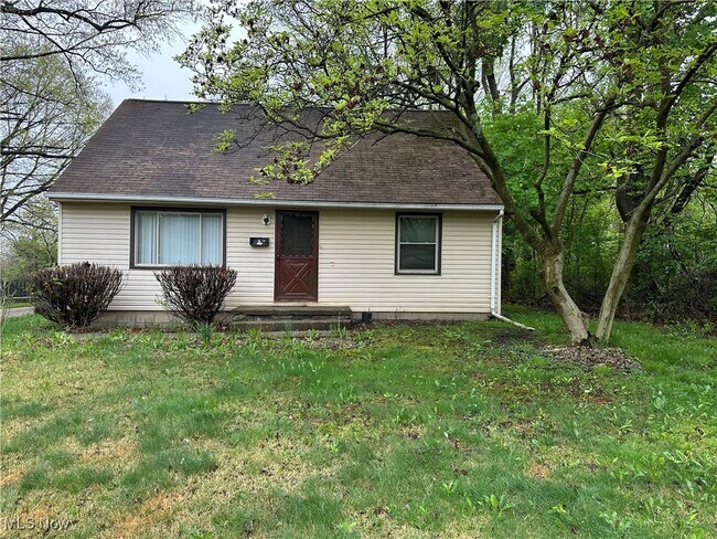 Primary Photo - 2758 Newbern Cir