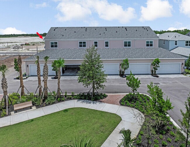 Building Photo - 930 SW Pr Ave