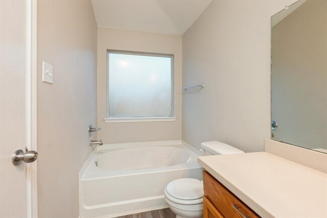 Building Photo - 7518 Mustang Corral Dr