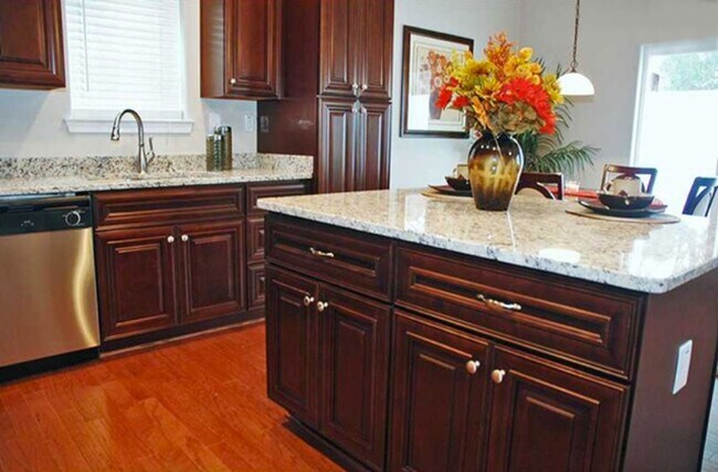 Building Photo - 241 Floridays Way