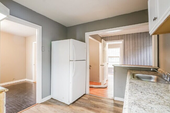 Building Photo - HAve a Voucher? We have a Home for You!