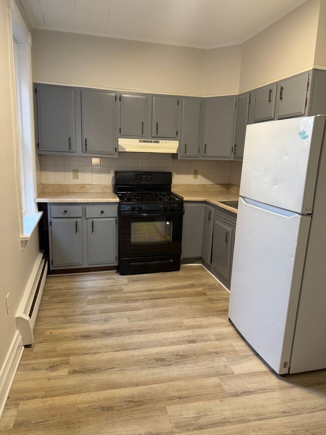 Building Photo - Spacious 3BR House in Columbia!