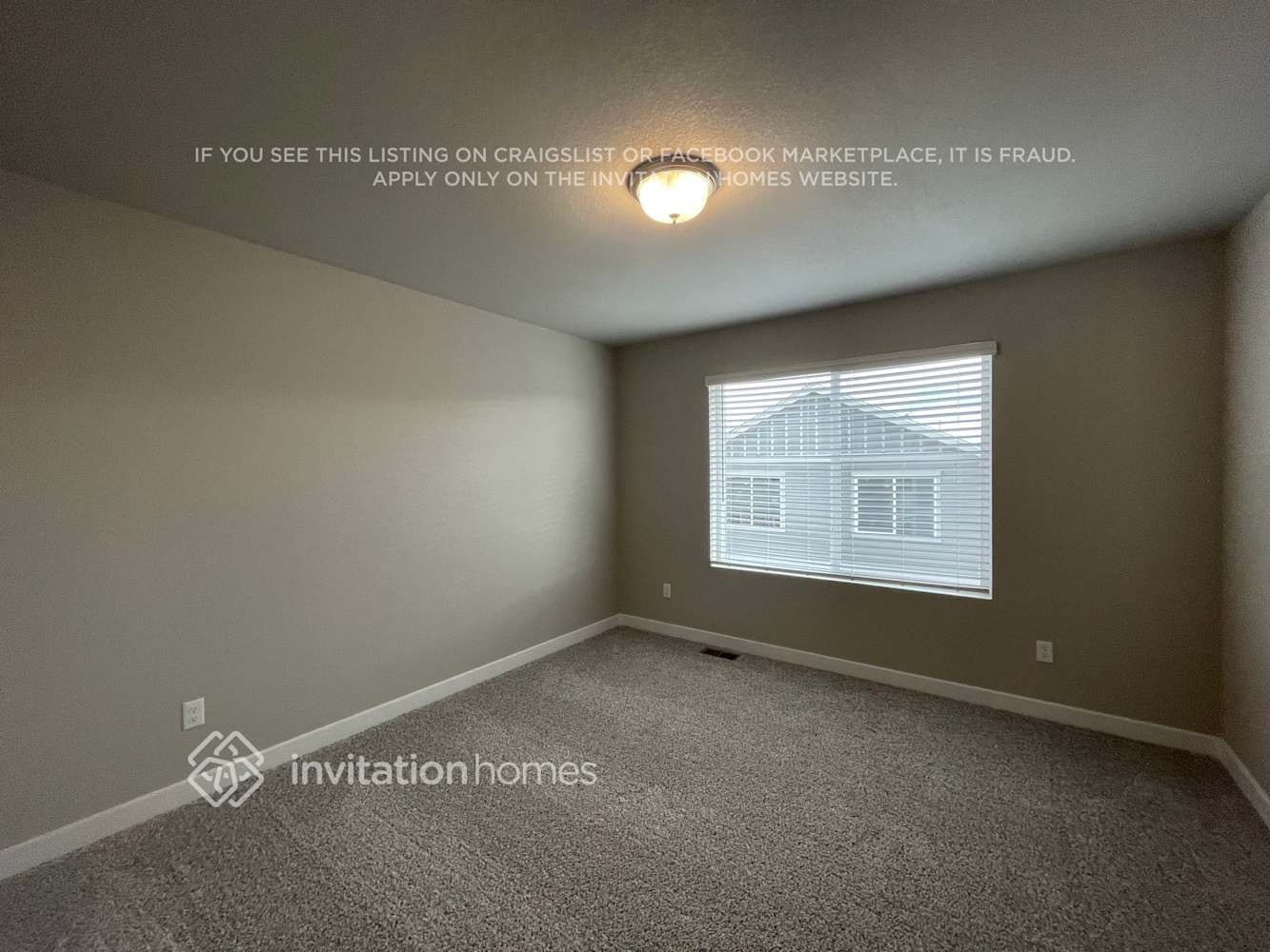 Building Photo - 13593 Arriba Dr