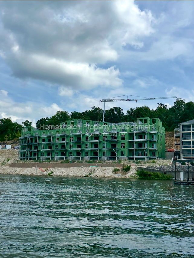 Building Photo - 5 Lake Rd