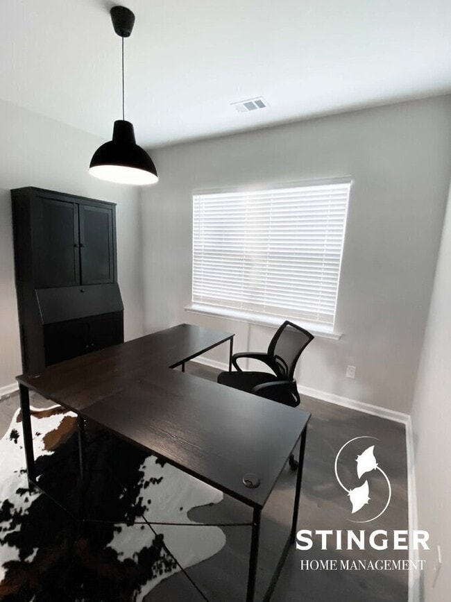 Building Photo - 24 Chauga St