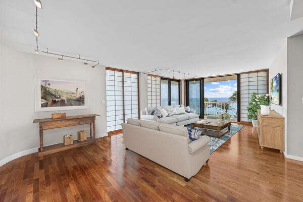 Building Photo - 3250 S Ocean Blvd