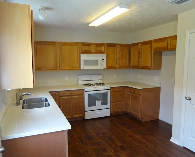 Building Photo - 21606 Haylee Way