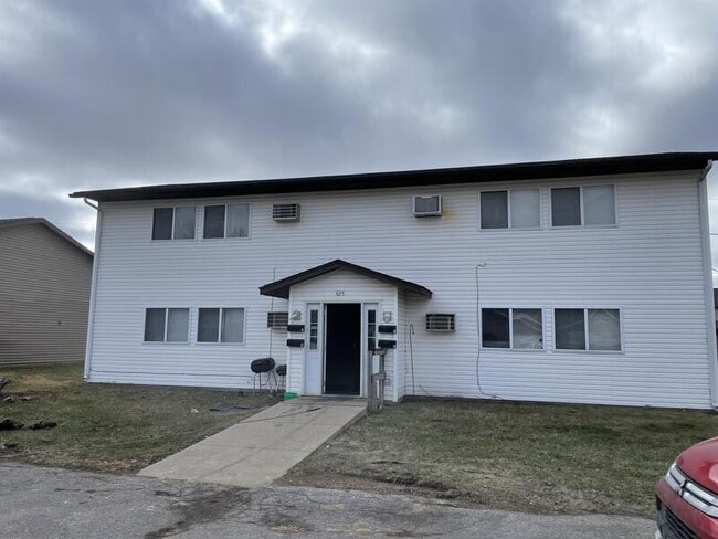 Primary Photo - 325 Clymer Rd