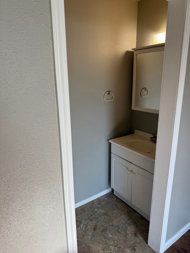 Building Photo - 3601 Dana Dr