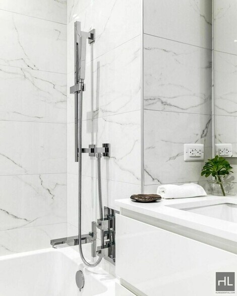 Building Photo - East 44th Street