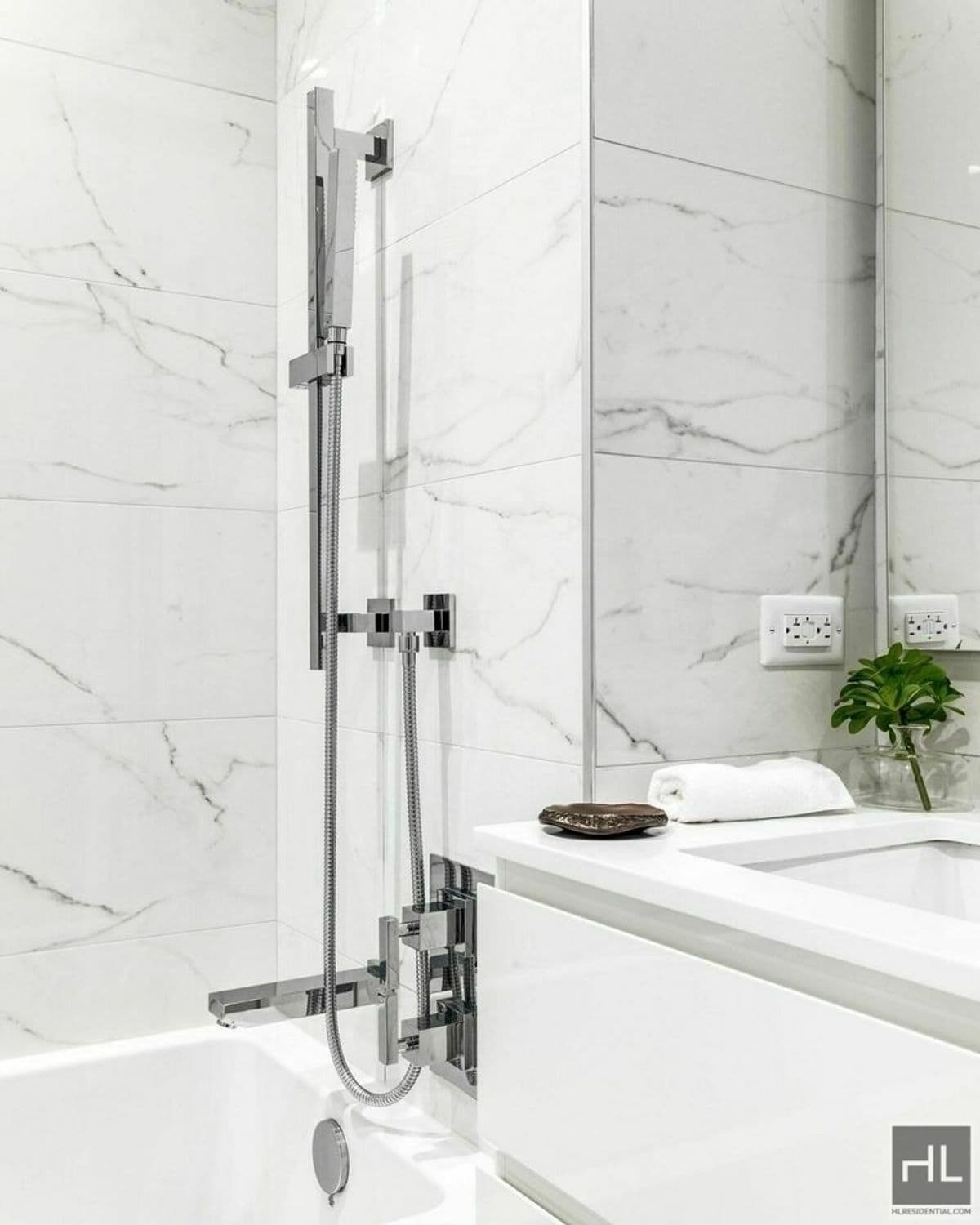 Building Photo - East 44th Street