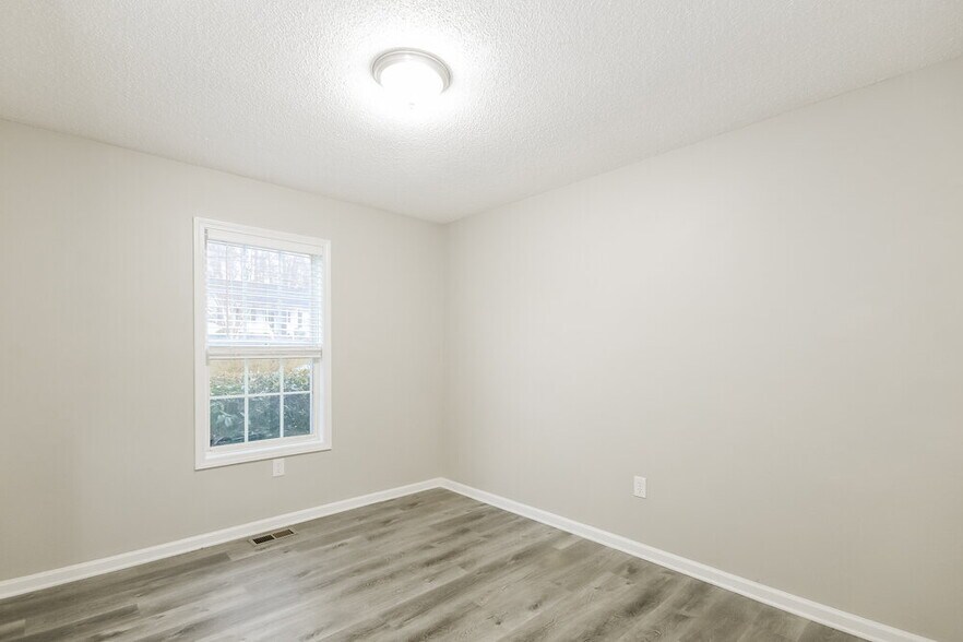 Building Photo - 820 Turning Point Ln