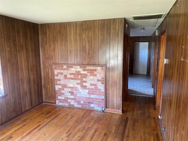 Building Photo - 4008 Elmwood St