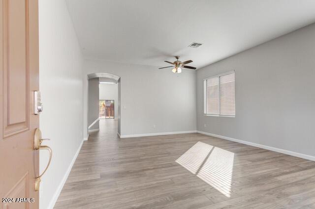 Building Photo - 15441 W Shangri La Rd