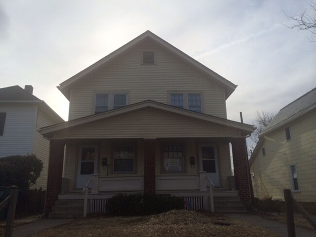 Building Photo - 2647-2649 Medary Avenue