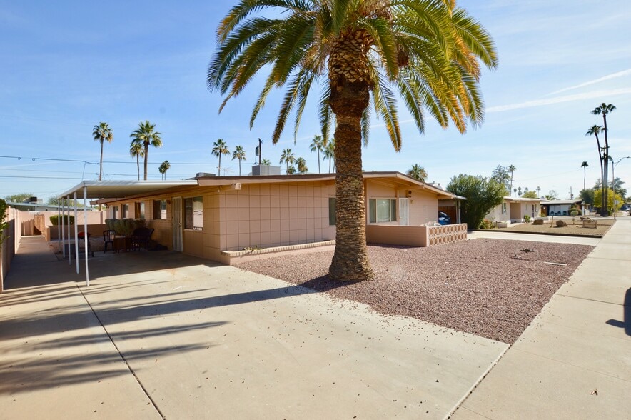 Building Photo - 3207 N 67th Pl