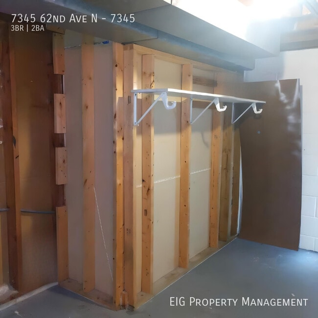 Building Photo - 7345 62nd Ave N