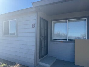 Building Photo - <B>Dayton Studio All Utilities Included<br><br>