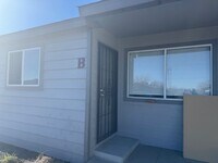 Building Photo - <B>Dayton Studio All Utilities Included<br><br>