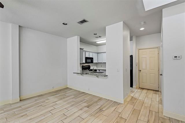 Building Photo - 2740 Olympic Park Dr
