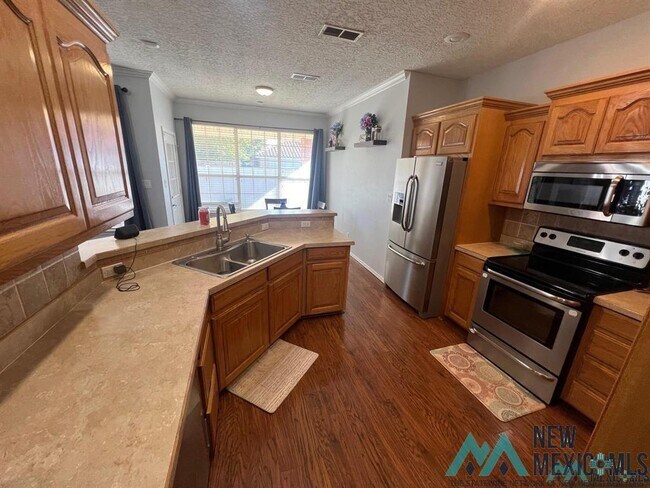 Building Photo - 3617 Benjamin Davis Dr