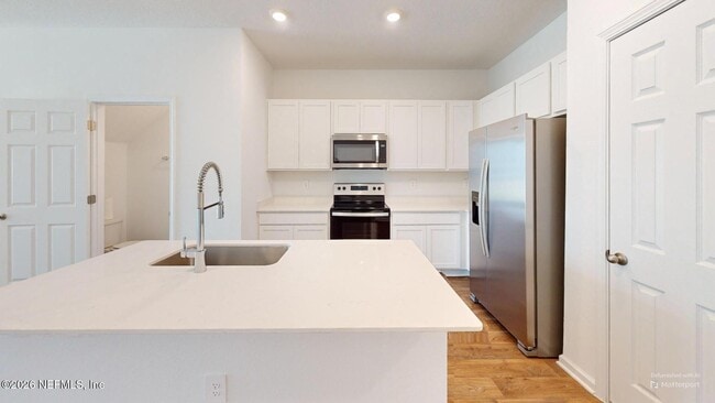 Building Photo - 12727 Whelan Ave