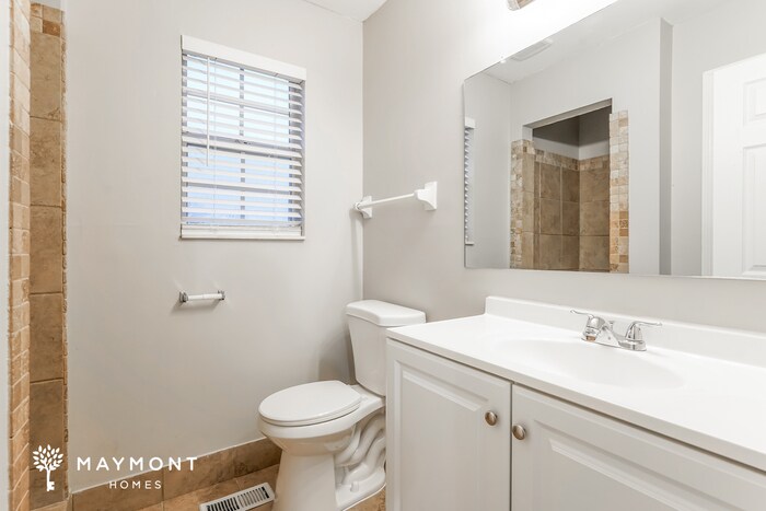 Building Photo - 3233 Autumn Dr